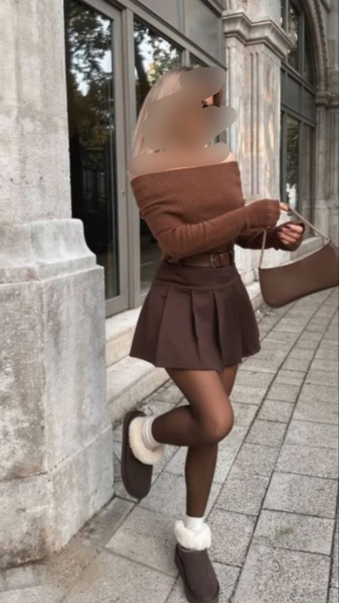 دامن کوتاه پلیسه